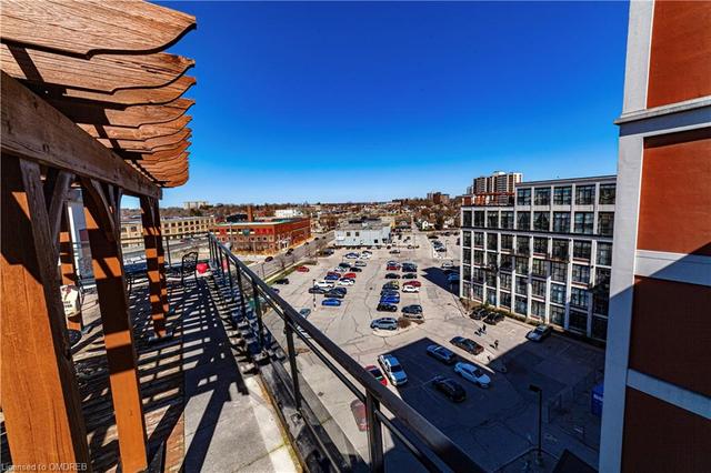 101 - 410 King Street W, House attached with 2 bedrooms, 1 bathrooms and 2 parking in Kitchener ON | Image 7