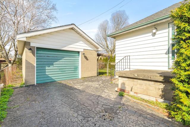 326 Nelson St, House detached with 2 bedrooms, 1 bathrooms and 4 parking in Brantford ON | Image 25