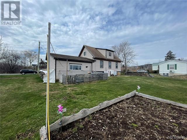 10 Cedar Street, House detached with 2 bedrooms, 1 bathrooms and null parking in Grand Manan NB | Image 33