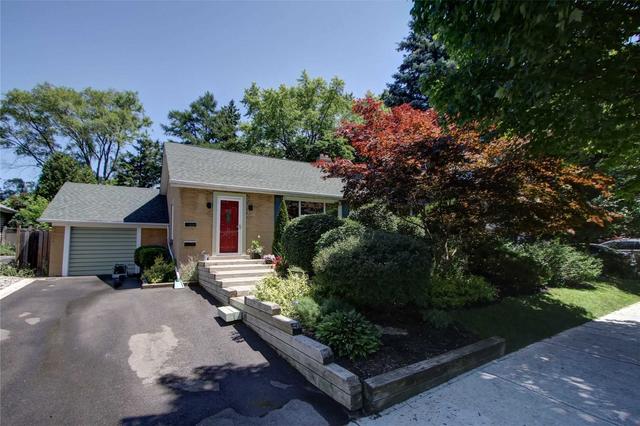 1359 Kenmuir Ave, House detached with 2 bedrooms, 2 bathrooms and 3 parking in Mississauga ON | Image 1