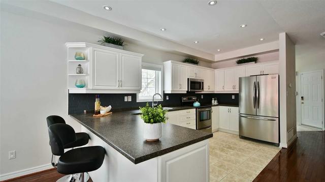 2034 Bloomfield Crt, House detached with 4 bedrooms, 4 bathrooms and 4 parking in Pickering ON | Image 22