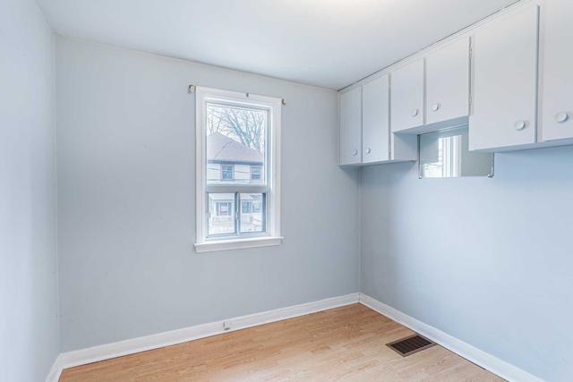 17 Haig Ave, House detached with 3 bedrooms, 2 bathrooms and 6 parking in Toronto ON | Image 3