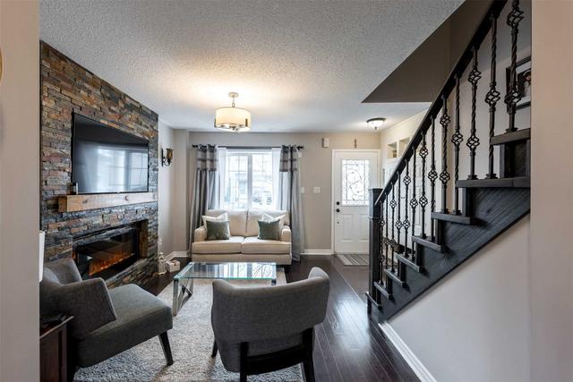112 Tianalee Cres, House attached with 3 bedrooms, 3 bathrooms and 3 parking in Brampton ON | Image 38