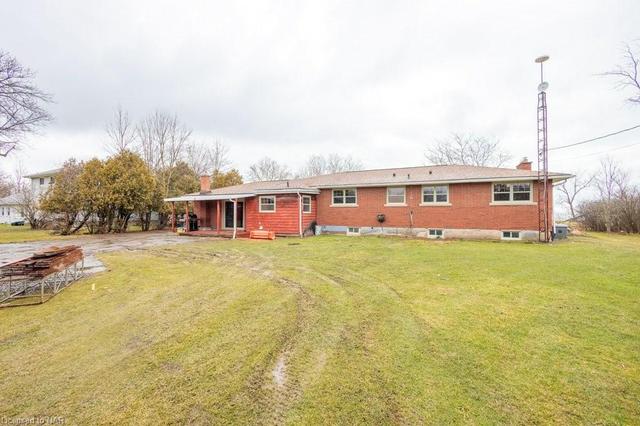 2803 Niagara Parkway, House detached with 3 bedrooms, 2 bathrooms and 10 parking in Fort Erie ON | Image 41
