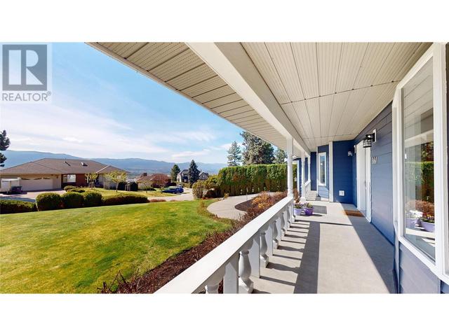 991 Cascade Place, House detached with 6 bedrooms, 3 bathrooms and 4 parking in Kelowna BC | Image 46