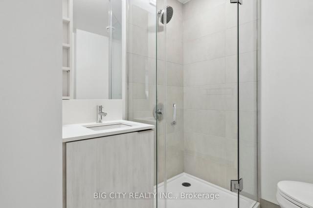 2608 - 7890 Jane St, Condo with 2 bedrooms, 2 bathrooms and 0 parking in Vaughan ON | Image 2