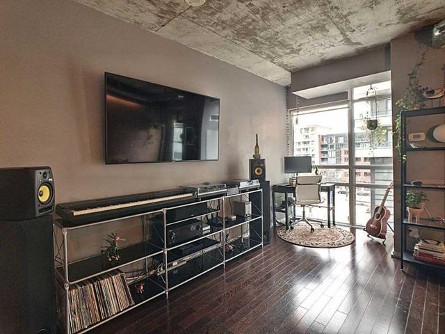 415 - 150 Sudbury St, Condo with 1 bedrooms, 1 bathrooms and 1 parking in Toronto ON | Image 3
