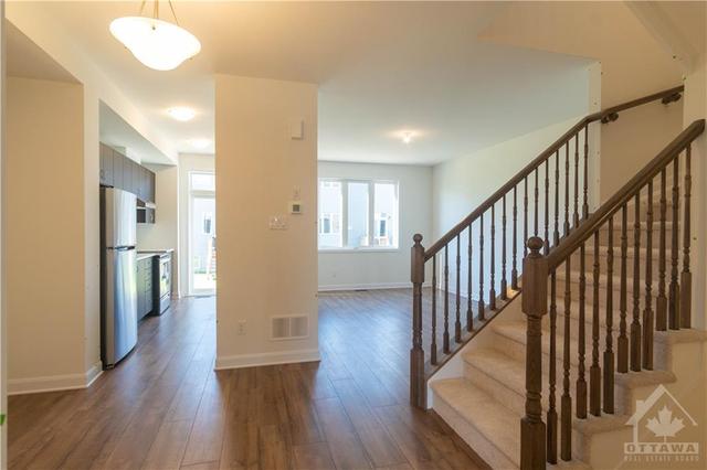513 Winterset Road, Townhouse with 3 bedrooms, 4 bathrooms and 2 parking in Ottawa ON | Image 4