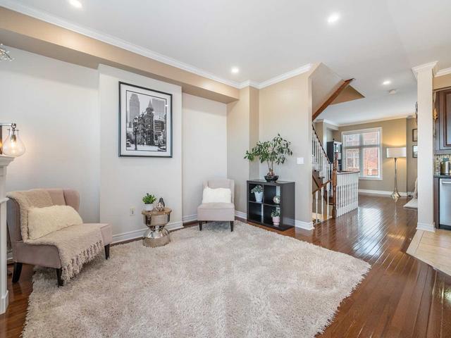 122 Vittorio De Luca Dr, House attached with 3 bedrooms, 3 bathrooms and 2 parking in Vaughan ON | Image 32