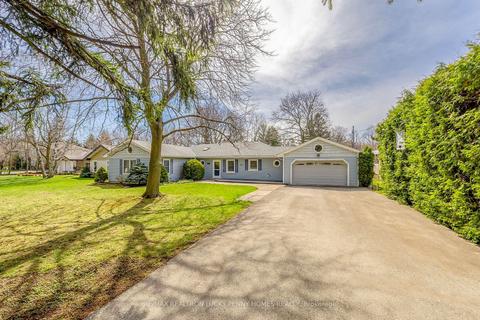 15 Balcarra Ave, House detached with 3 bedrooms, 2 bathrooms and 10 parking in Toronto ON | Card Image