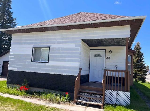 213 14th Ave, House detached with 3 bedrooms, 2 bathrooms and 4 parking in Cochrane ON | Image 7