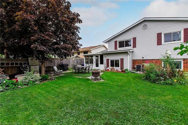 1012 Brimwood Crescent, House detached with 3 bedrooms, 2 bathrooms and 4 parking in Sarnia ON | Image 37
