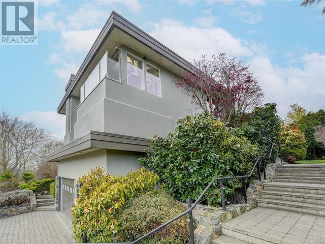 3450 Lord Nelson Way, House detached with 4 bedrooms, 3 bathrooms and 6 parking in Saanich BC | Image 62