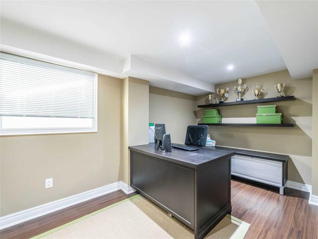 23 Rota Cres, House detached with 3 bedrooms, 4 bathrooms and 6 parking in Vaughan ON | Image 26