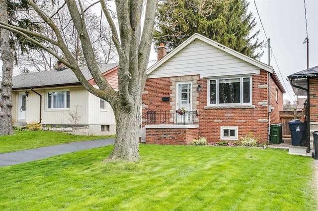 133 Brooklawn Ave, House detached with 2 bedrooms, 2 bathrooms and 4 parking in Toronto ON | Image 33