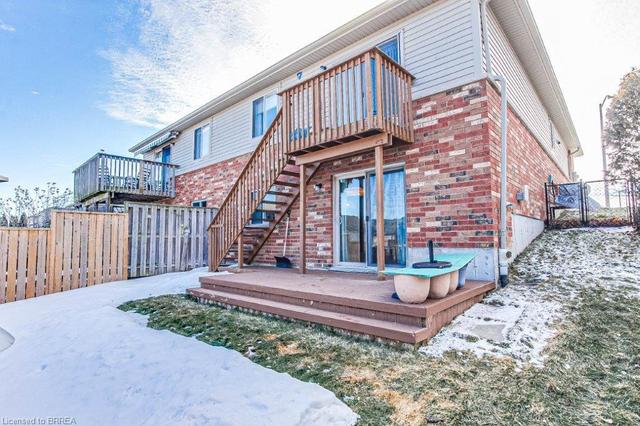 46 Savannah Ridge, House semidetached with 2 bedrooms, 2 bathrooms and null parking in Brant ON | Image 4