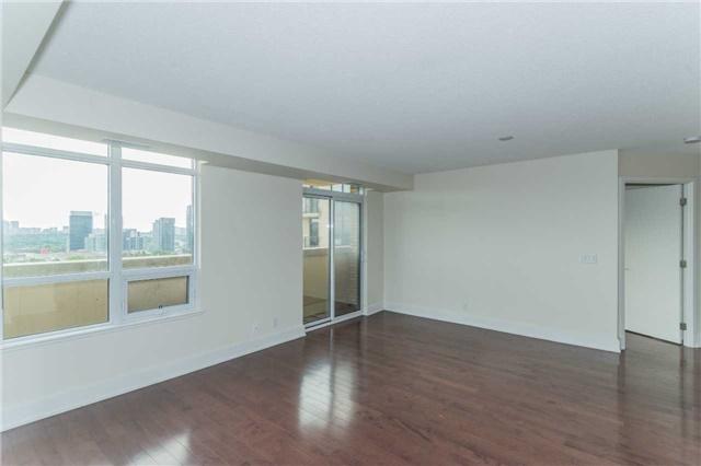 lpho8 - 676 Sheppard Ave E, Condo with 2 bedrooms, 2 bathrooms and 2 parking in Toronto ON | Image 9