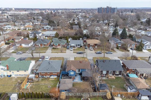87 Margery Ave, House detached with 2 bedrooms, 2 bathrooms and 5 parking in St. Catharines ON | Image 31