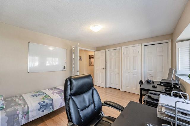 54 - 46 Cedarwoods Cres, Townhouse with 3 bedrooms, 2 bathrooms and 2 parking in Kitchener ON | Image 15