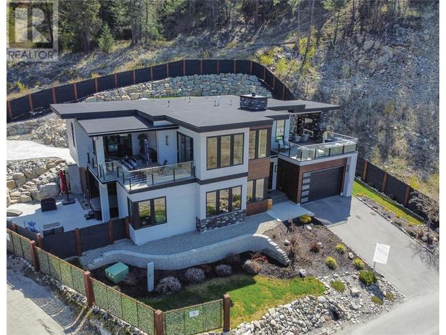 3060 Outlook Way, House detached with 3 bedrooms, 2 bathrooms and 6 parking in Okanagan Similkameen E BC | Image 44