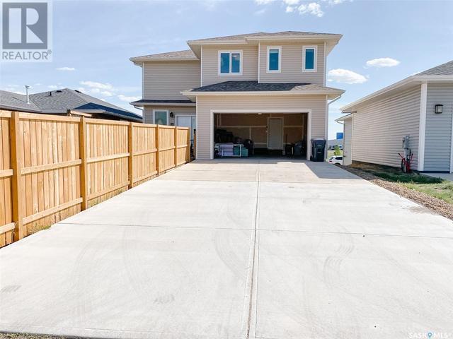 613 Douglas Drive, House detached with 5 bedrooms, 4 bathrooms and null parking in Swift Current SK | Image 36