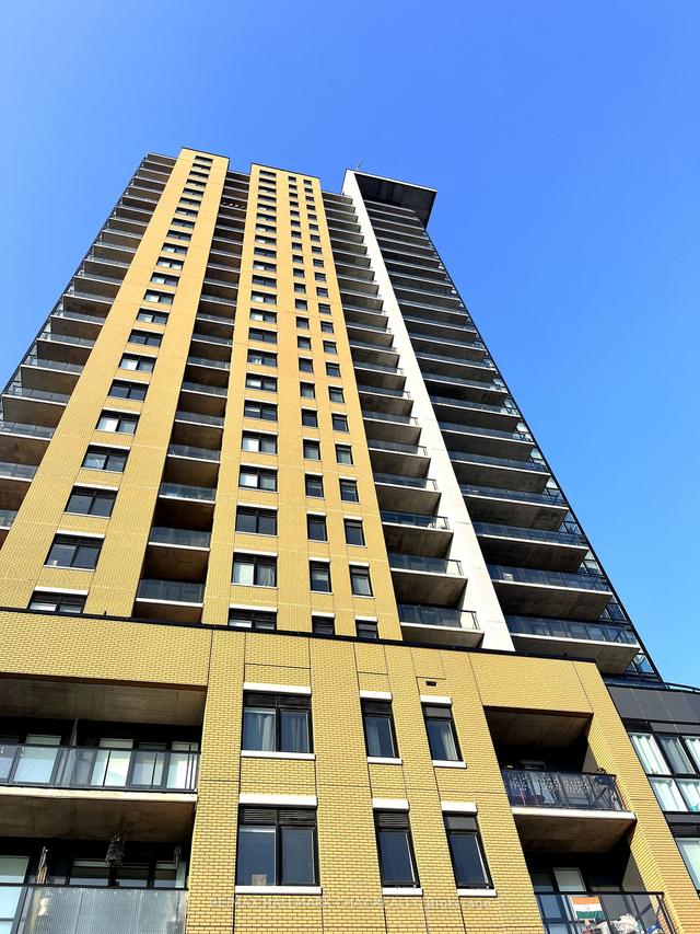 1 - 108 Garment St, Condo with 1 bedrooms, 1 bathrooms and 0 parking in Kitchener ON | Image 1