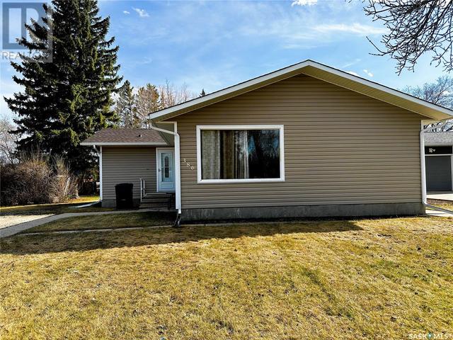 386 Mountview Road, House detached with 4 bedrooms, 3 bathrooms and null parking in Yorkton SK | Image 1