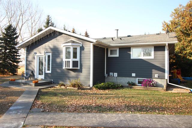 46219 Range Road 203, House detached with 3 bedrooms, 2 bathrooms and 10 parking in Camrose County AB | Image 8