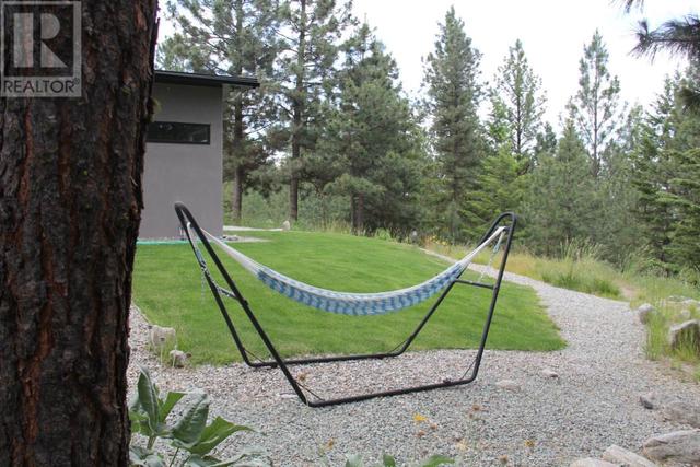 220 Sasquatch Trail, House detached with 2 bedrooms, 2 bathrooms and 2 parking in Okanagan Similkameen A BC | Image 26