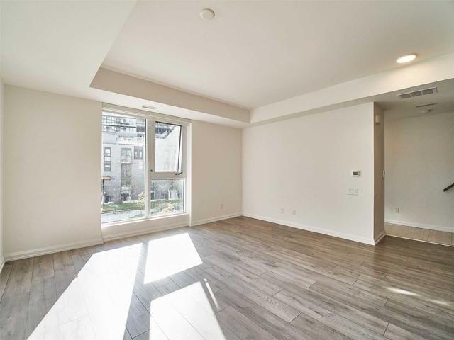 th50 - 10 Brin Dr, Townhouse with 3 bedrooms, 2 bathrooms and 1 parking in Toronto ON | Image 17