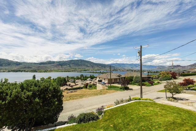 3603 37th Street, House detached with 2 bedrooms, 2 bathrooms and 4 parking in Okanagan Similkameen A BC | Image 13