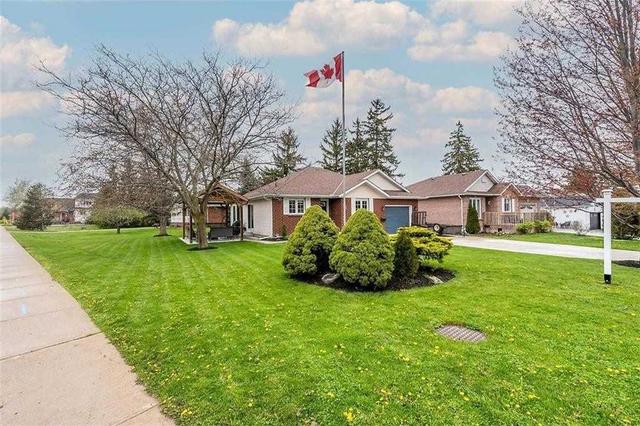 1 Anderson Cres, House detached with 2 bedrooms, 3 bathrooms and 7 parking in West Lincoln ON | Image 34