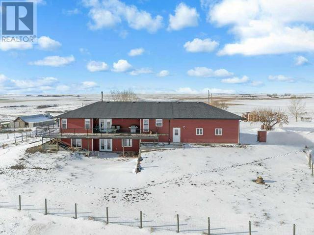 183065 Range Road 231, House detached with 4 bedrooms, 3 bathrooms and null parking in Vulcan County AB | Image 2