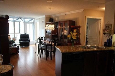 404 - 3 Marine Parade Dr, Condo with 2 bedrooms, 2 bathrooms and 1 parking in Toronto ON | Image 3