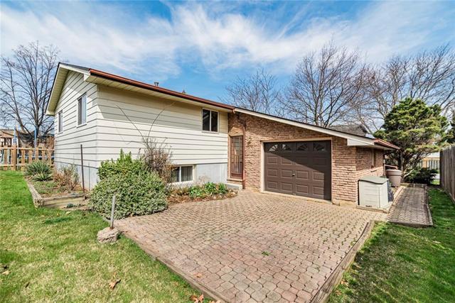 6 Thunderbird Court, House detached with 3 bedrooms, 1 bathrooms and 2 parking in Hamilton ON | Image 44