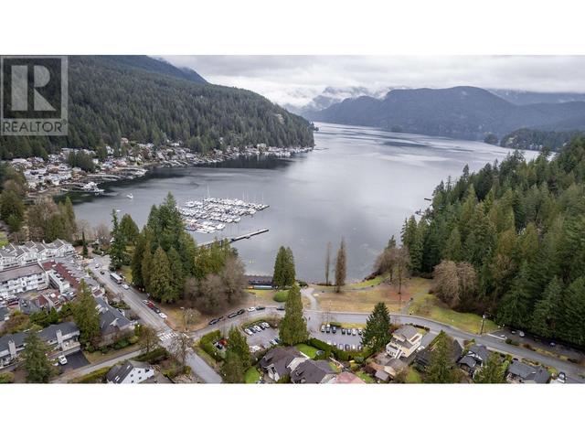 1943 Panorama Drive, House detached with 2 bedrooms, 1 bathrooms and 2 parking in North Vancouver BC | Image 37