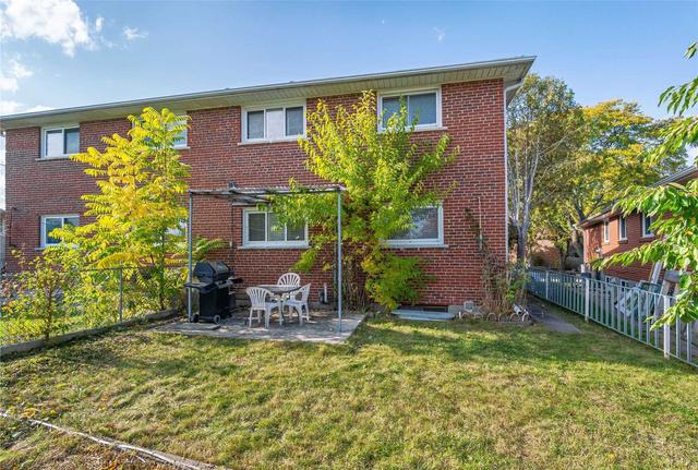 63 Castlebury Cres, House semidetached with 4 bedrooms, 2 bathrooms and 3 parking in Toronto ON | Image 20