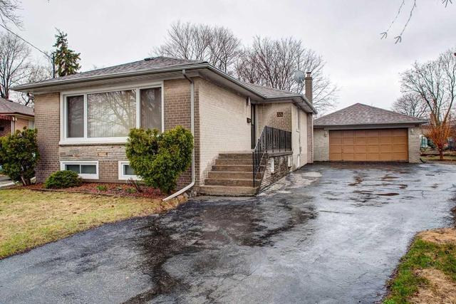 35 Belgate Pl, House detached with 3 bedrooms, 2 bathrooms and 5 parking in Toronto ON | Image 1