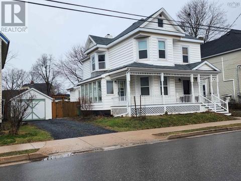 28 King Street, House detached with 4 bedrooms, 1 bathrooms and null parking in Truro NS | Card Image