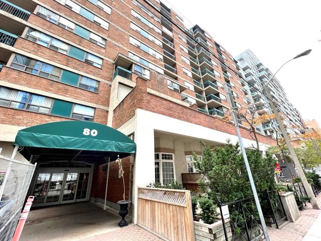 619 - 80 St Patrick St, Condo with 1 bedrooms, 1 bathrooms and 0 parking in Toronto ON | Card Image