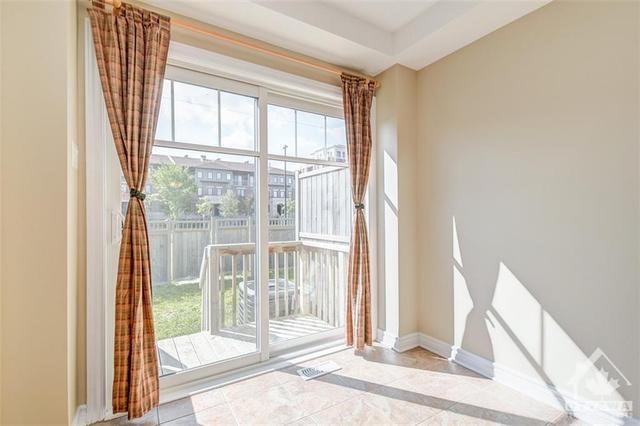 195 Mancini Way, Townhouse with 3 bedrooms, 3 bathrooms and 3 parking in Ottawa ON | Image 14