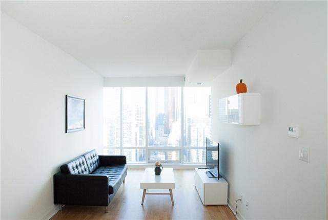 4206 - 295 Adelaide St W, Condo with 1 bedrooms, 1 bathrooms and null parking in Toronto ON | Image 2