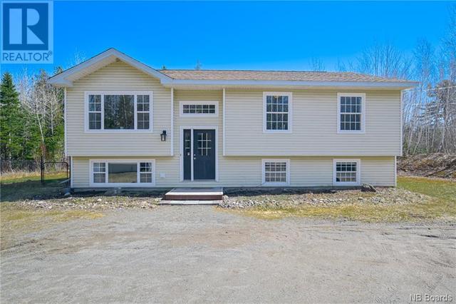 629 - 629 Route 102, House detached with 5 bedrooms, 2 bathrooms and null parking in Burton NB | Image 28