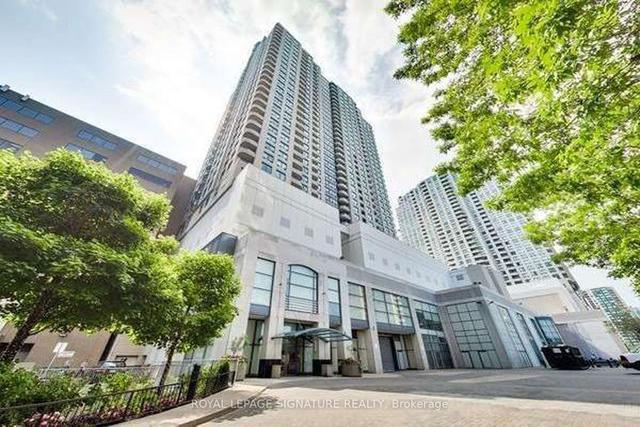 2210 - 8 Hillcrest Ave, Condo with 2 bedrooms, 2 bathrooms and 1 parking in Toronto ON | Image 13