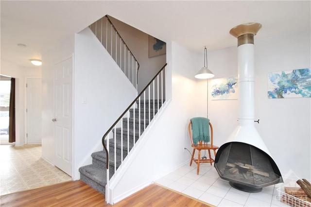 28 - 42 Compata Way, Townhouse with 3 bedrooms, 2 bathrooms and 2 parking in Ottawa ON | Image 9