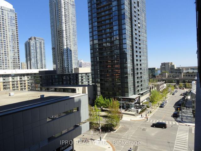 808 - 8 Telegram Mews, Condo with 2 bedrooms, 2 bathrooms and 1 parking in Toronto ON | Image 17
