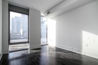 th104 - 29 Queens Quay E, Townhouse with 2 bedrooms, 4 bathrooms and 2 parking in Toronto ON | Image 13