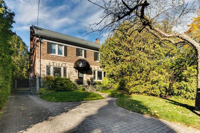 6 Old Mill Terr, House detached with 4 bedrooms, 3 bathrooms and 7 parking in Toronto ON | Image 1