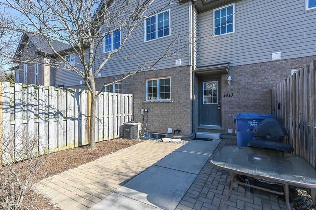 1413 Gordon St, Townhouse with 2 bedrooms, 2 bathrooms and 1 parking in Guelph ON | Image 35