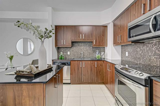 th5 - 19 Anndale Dr, Townhouse with 3 bedrooms, 3 bathrooms and 2 parking in Toronto ON | Image 22